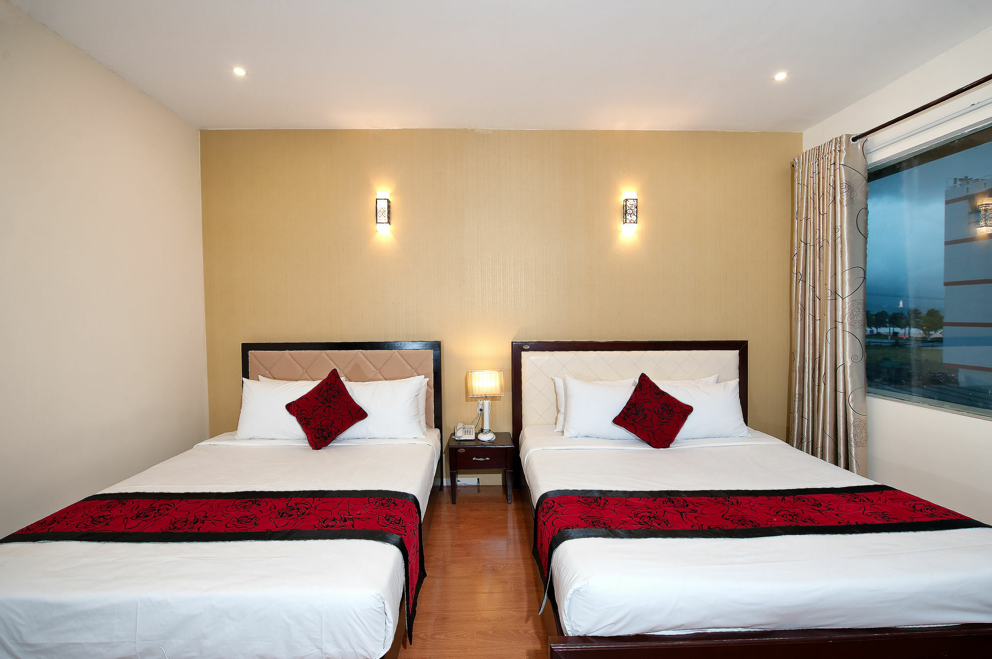Truong Son Tung 1 - Beautiful Beach Hotel Da Nang Dış mekan fotoğraf